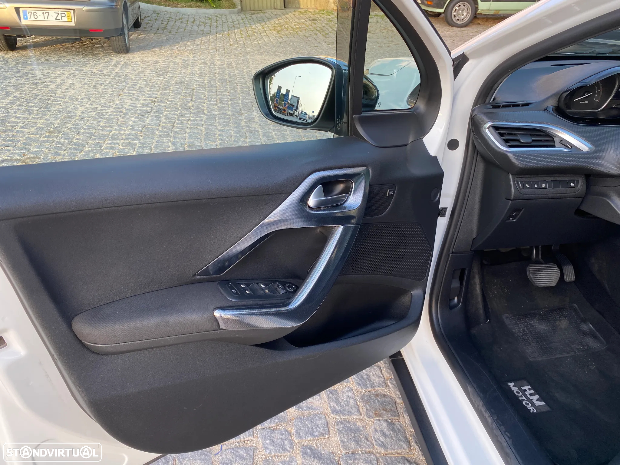 Peugeot 2008 1.6 e-HDi Allure 2-Tronic - 9