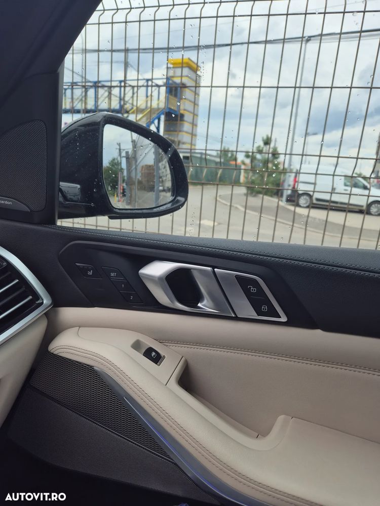 BMW X5 2023 — imagine 9