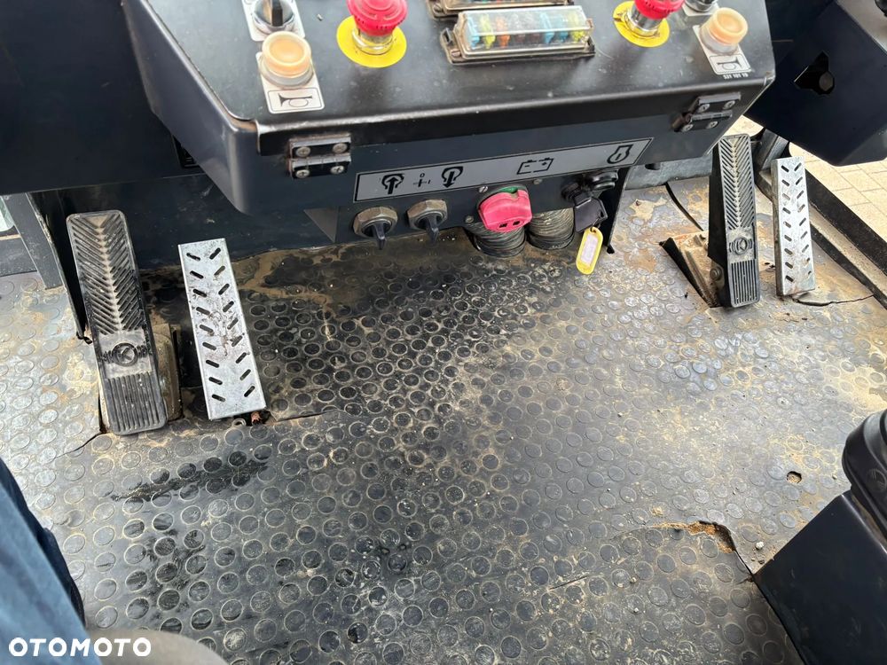 Bomag BW24R guma guma 2005r 4+4 koła pompowanie 2kierownice - 7