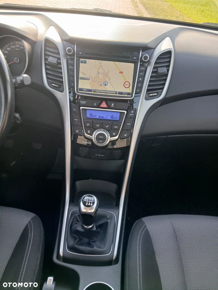 Hyundai i30 1.6 GDI Premium - 18