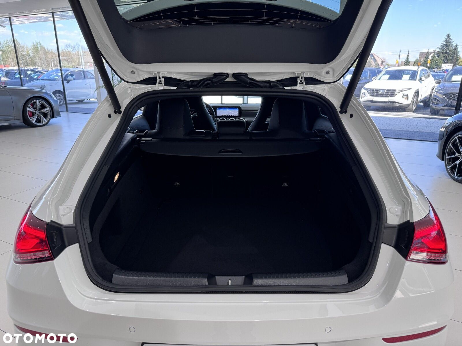 Mercedes-Benz CLA - 17