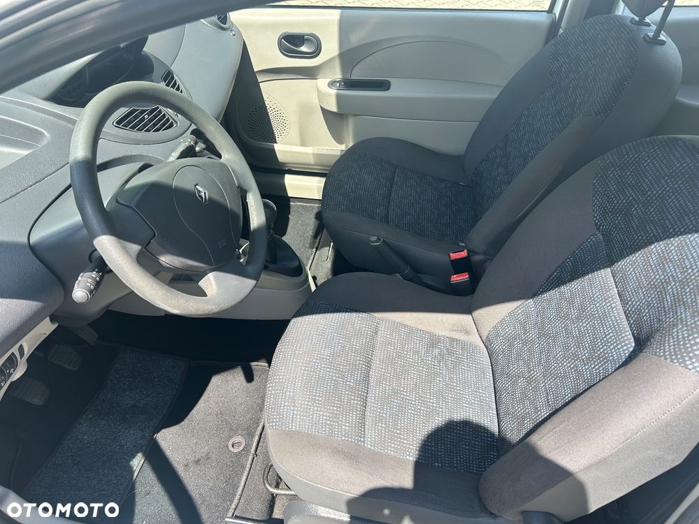 Renault Twingo 1.2 8V Access - 11