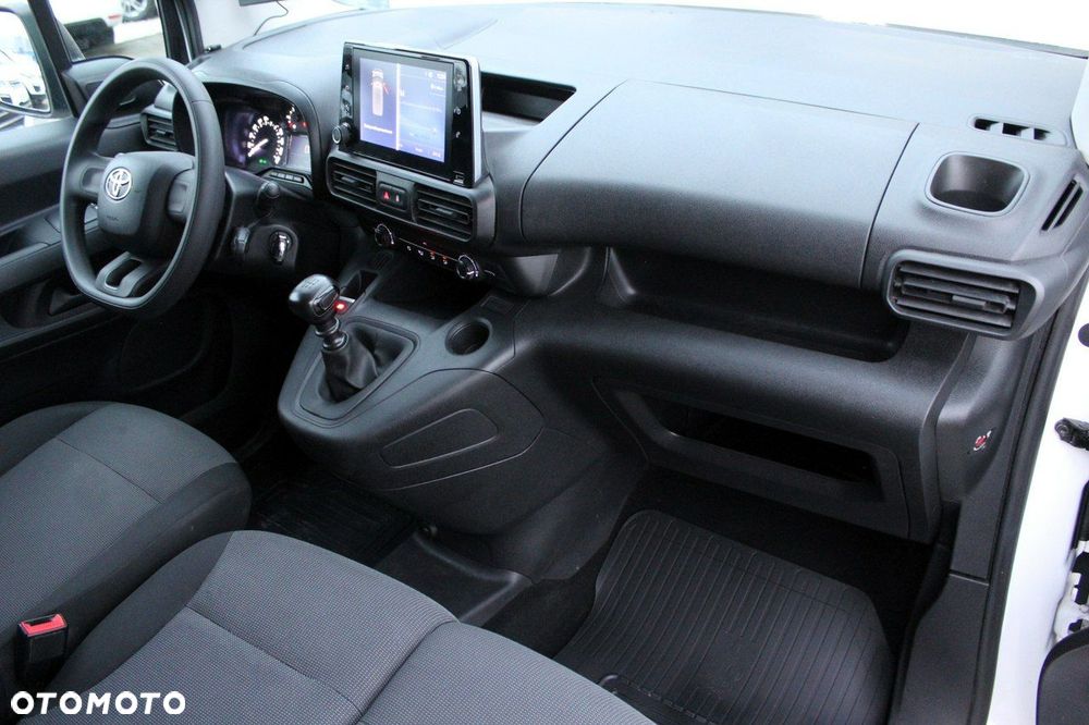 Toyota Proace City - 11