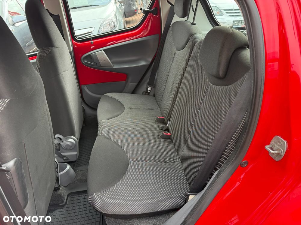 Toyota Aygo CoolRed - 18