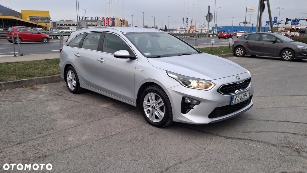 Kia Ceed 1.6 CRDi SCR M DCT - 3
