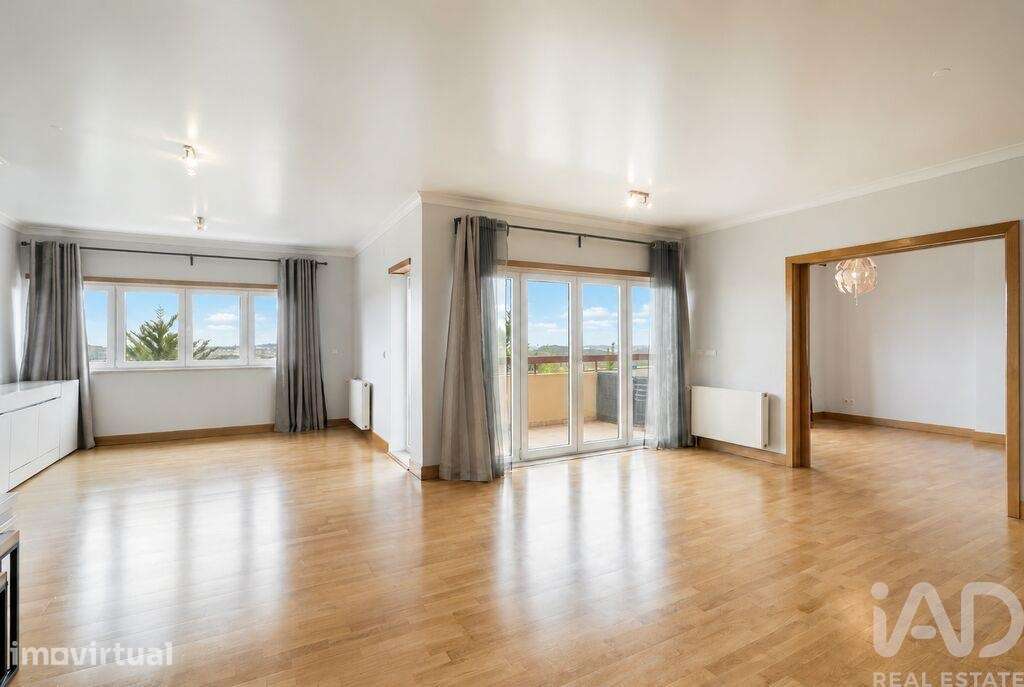 Apartamento T5 em Queluz e Belas de 248,00 m2 - Grande imagem: 3/20