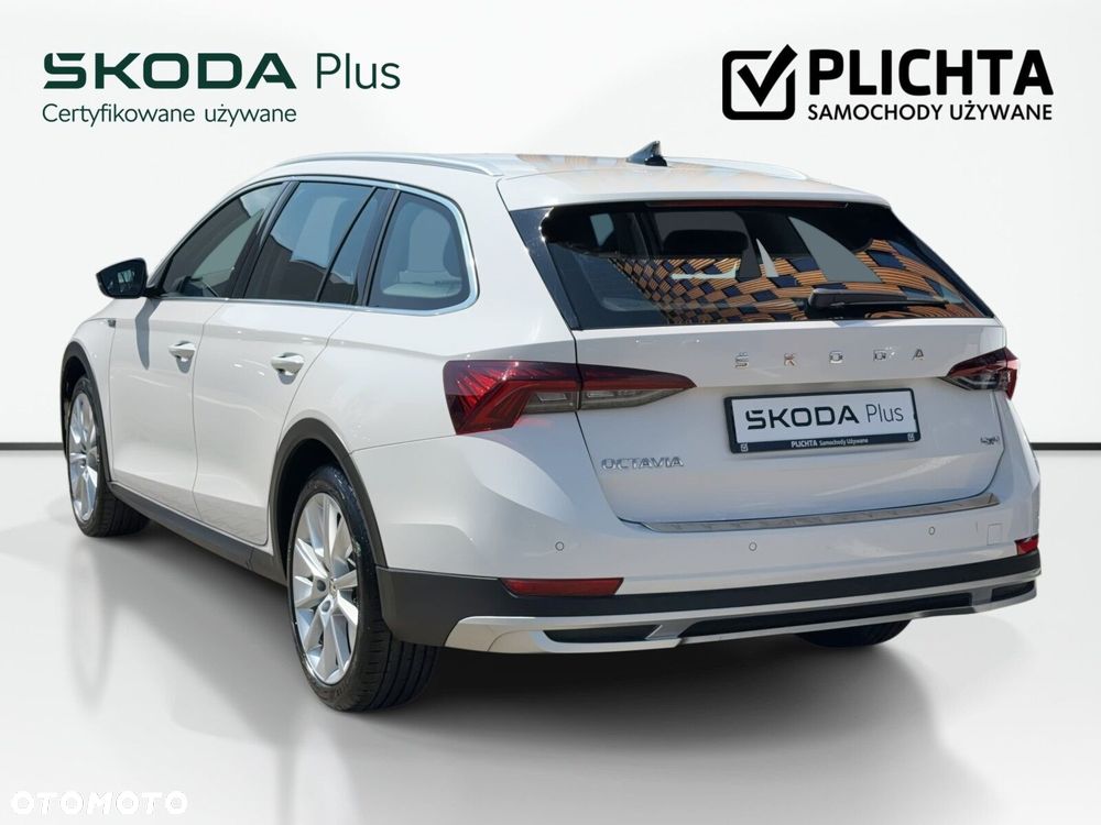 Skoda Octavia 2.0 TDI 4x4 Scout DSG - 9