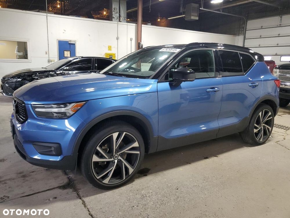 Volvo XC 40 T5 AWD Geartronic R-Design - 1