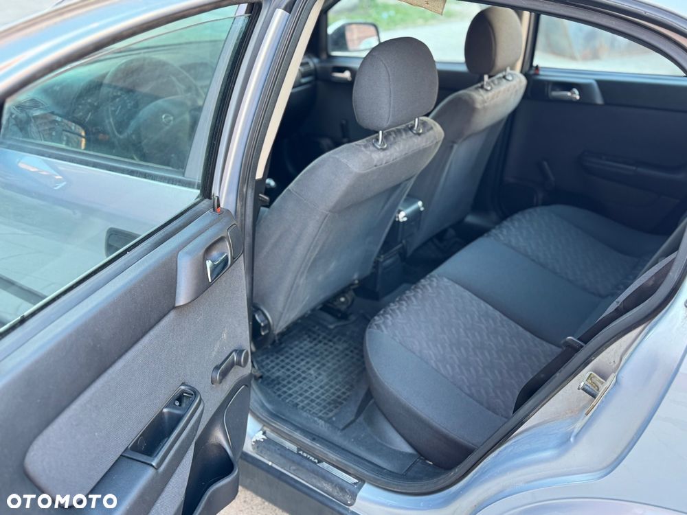 Opel Astra - 10