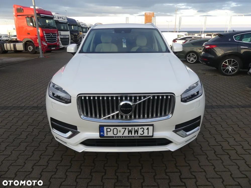 Volvo XC 90 - 2