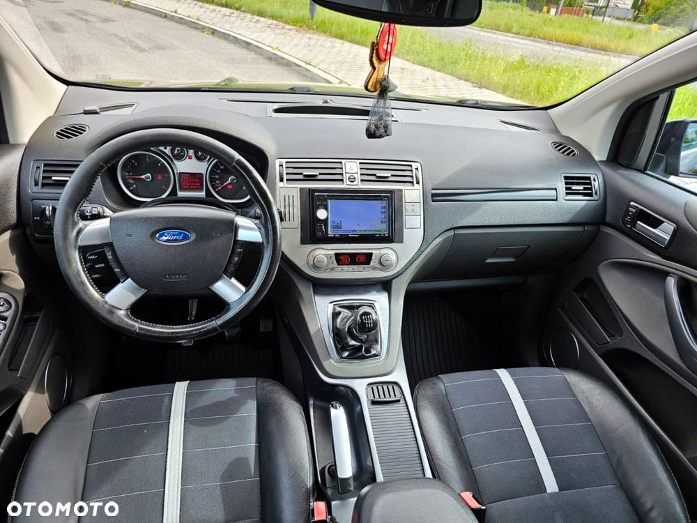 Ford Kuga 2.0 TDCi Titanium - 22