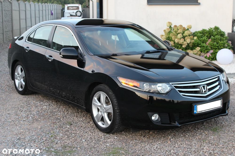 Honda Accord 2.0 Elegance Nav - 1