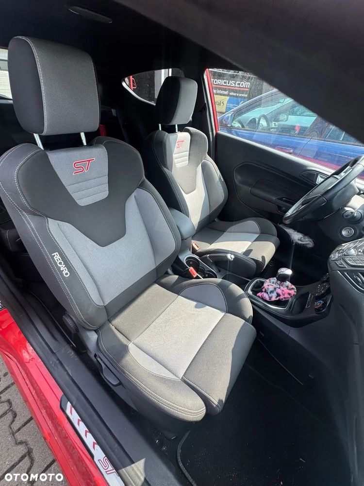 Ford Fiesta ST - 4