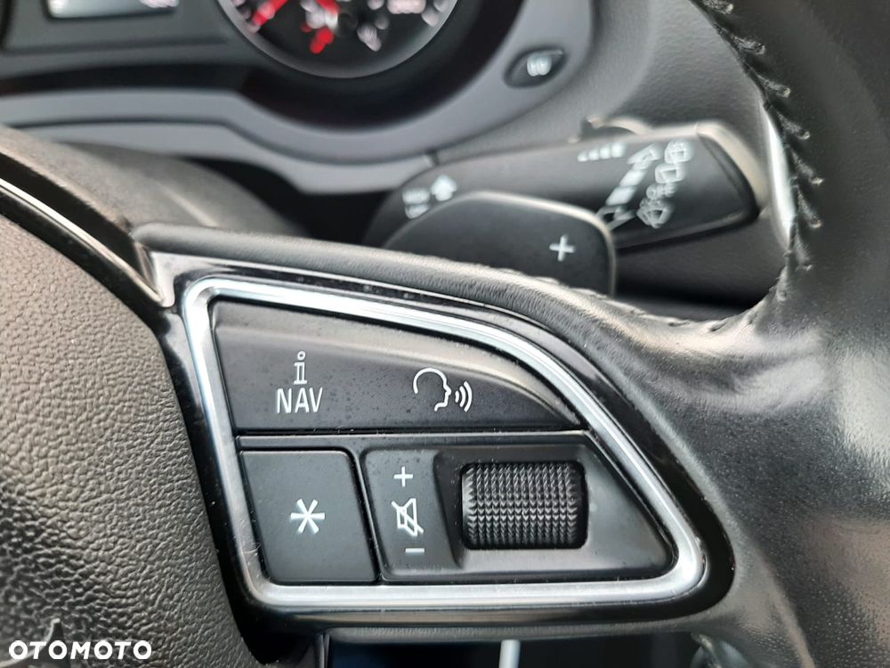 Audi Q3 2.0 TDI Quattro S tronic - 29