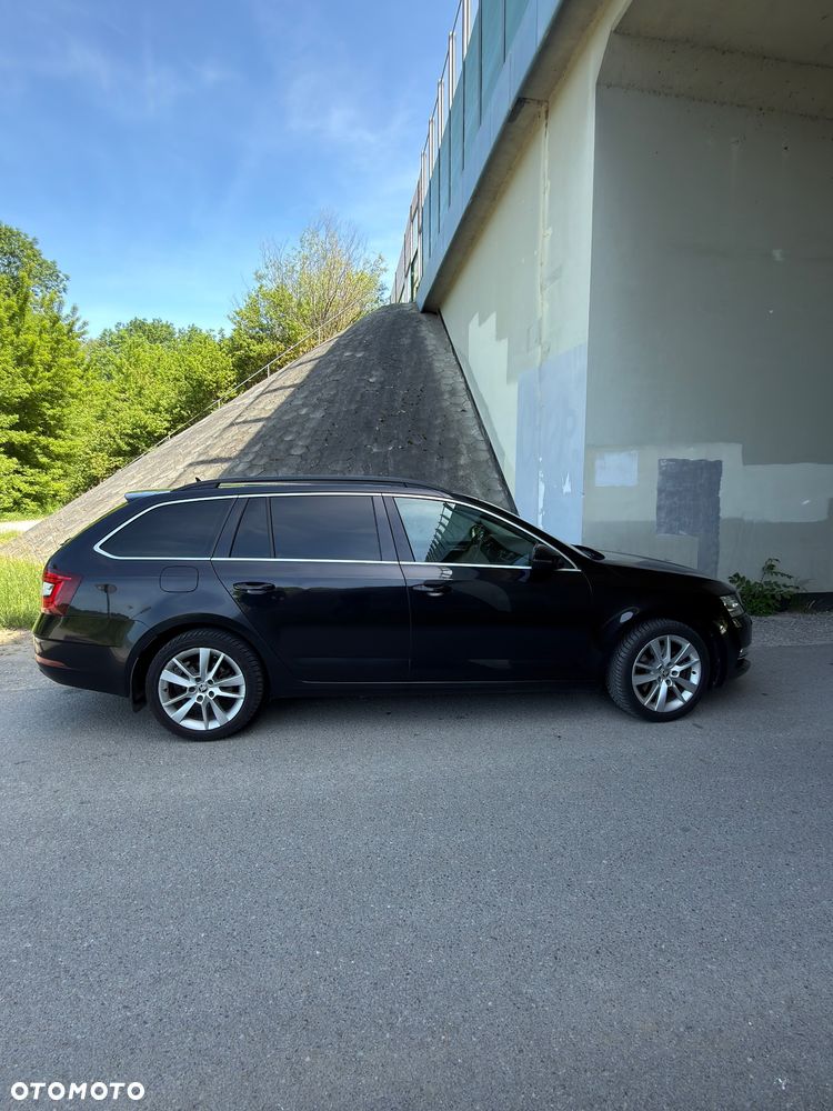 Skoda Octavia 2.0 TDI SCR 4x4 Style DSG - 7