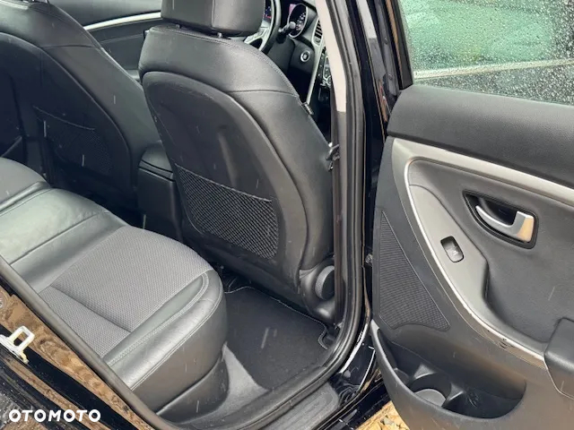 Hyundai i30 - 33