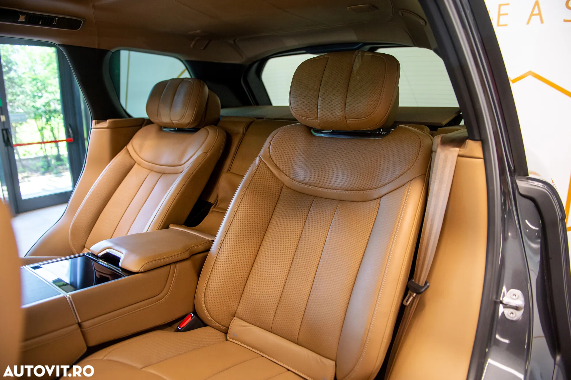 Land Rover Range Rover - 29
