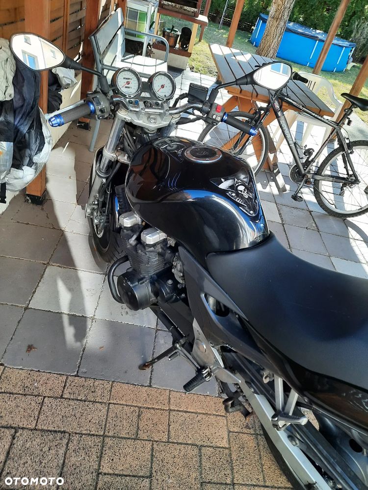 Kawasaki ZR - 6
