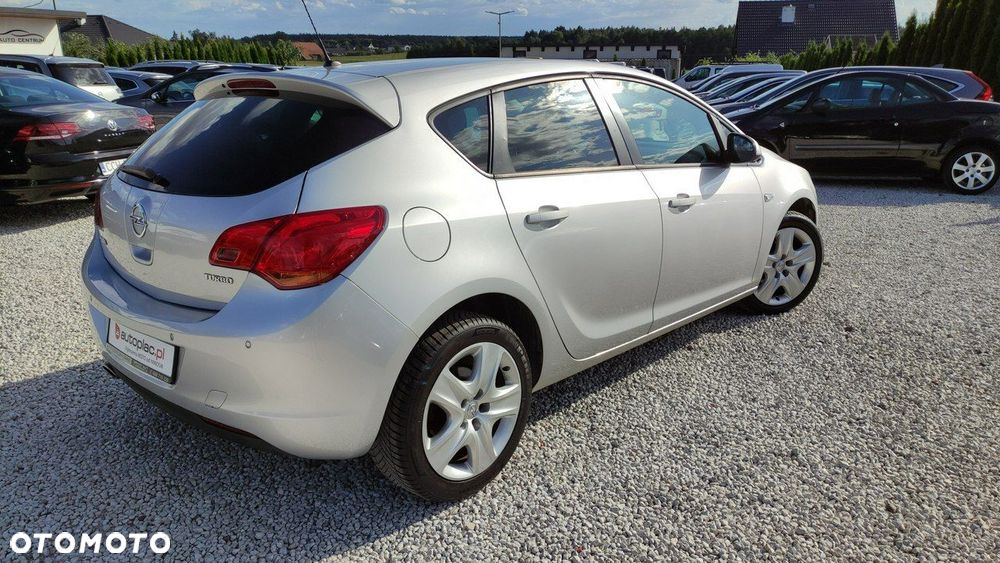 Opel Astra - 4