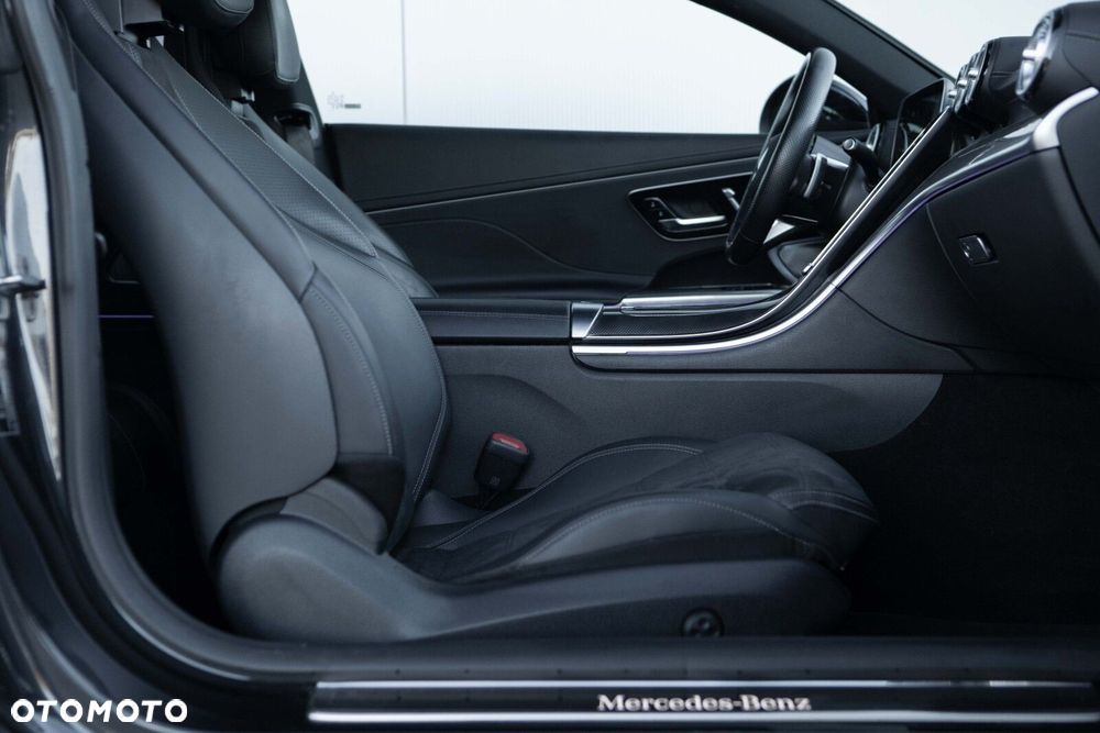 Mercedes-Benz CLE 300 mHEV 4-Matic AMG Line - 27