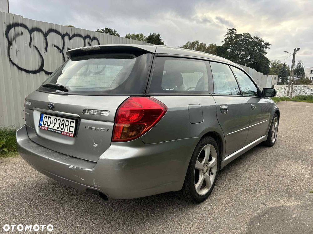 Subaru Legacy SW 2.0i AT - 3