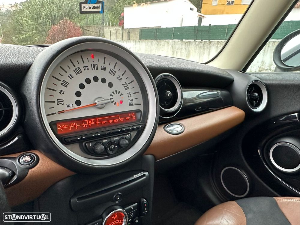 MINI 3 Portas Cooper D - 19