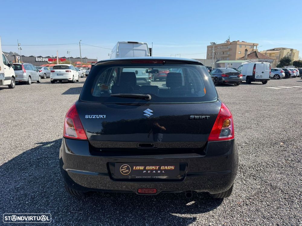 Suzuki Swift 1.3 DDiS GL - 11
