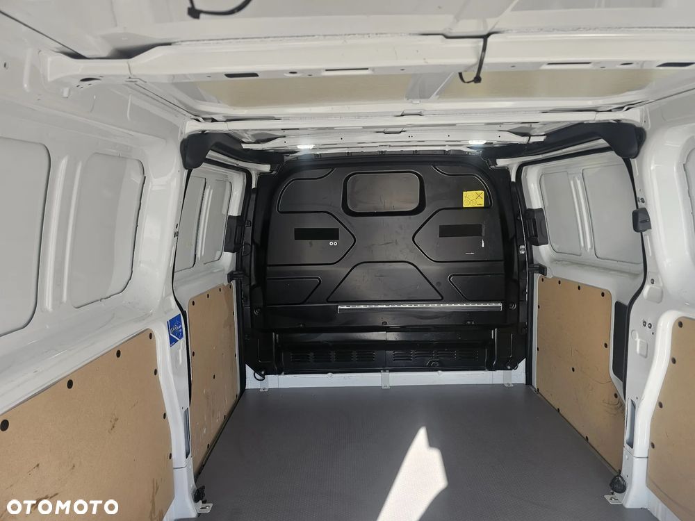 Ford Transit Custom - 24