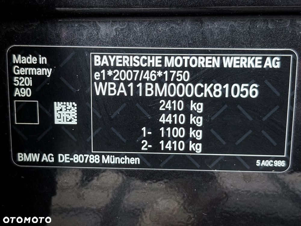 BMW Seria 5 520i Luxury Line - 40
