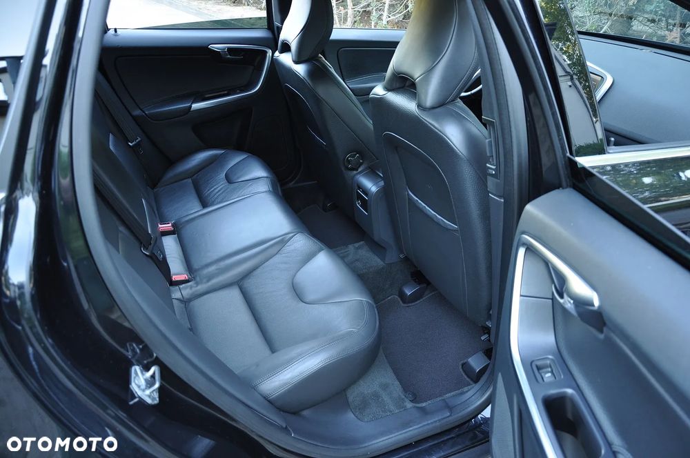 Volvo XC 60 D4 Summum - 27