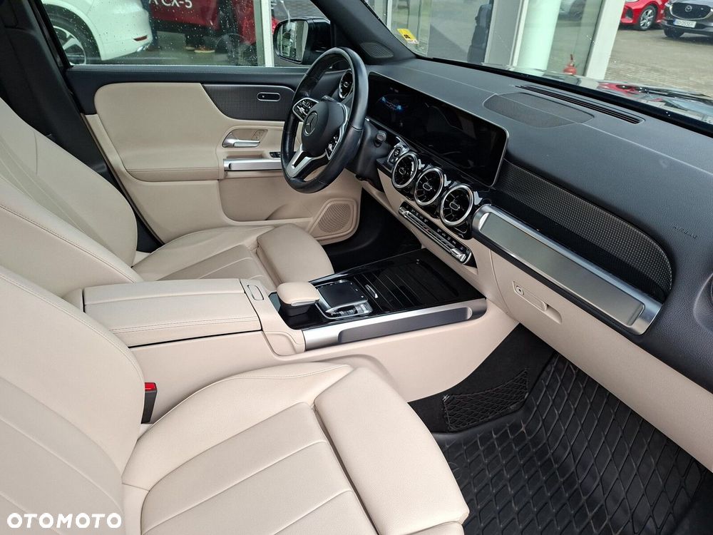 Mercedes-Benz GLB 200 Progressive 7G-DCT - 18