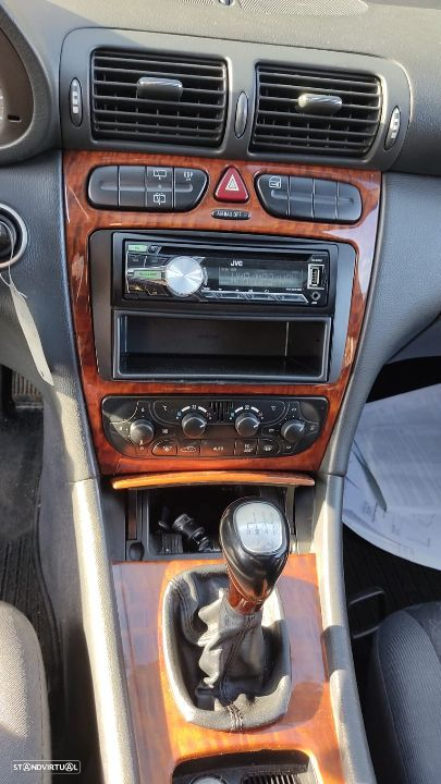 Interior Mercedes S203 w203 C220 CDI 143cv de 2001 - 8