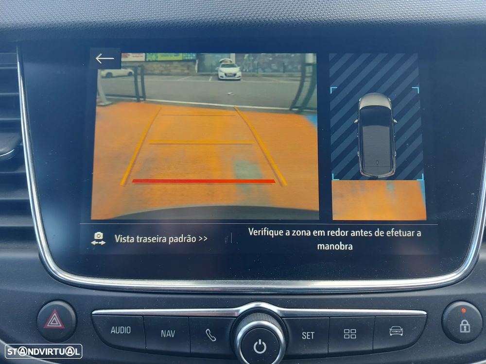 Opel Crossland 1.2 T Elegance - 22