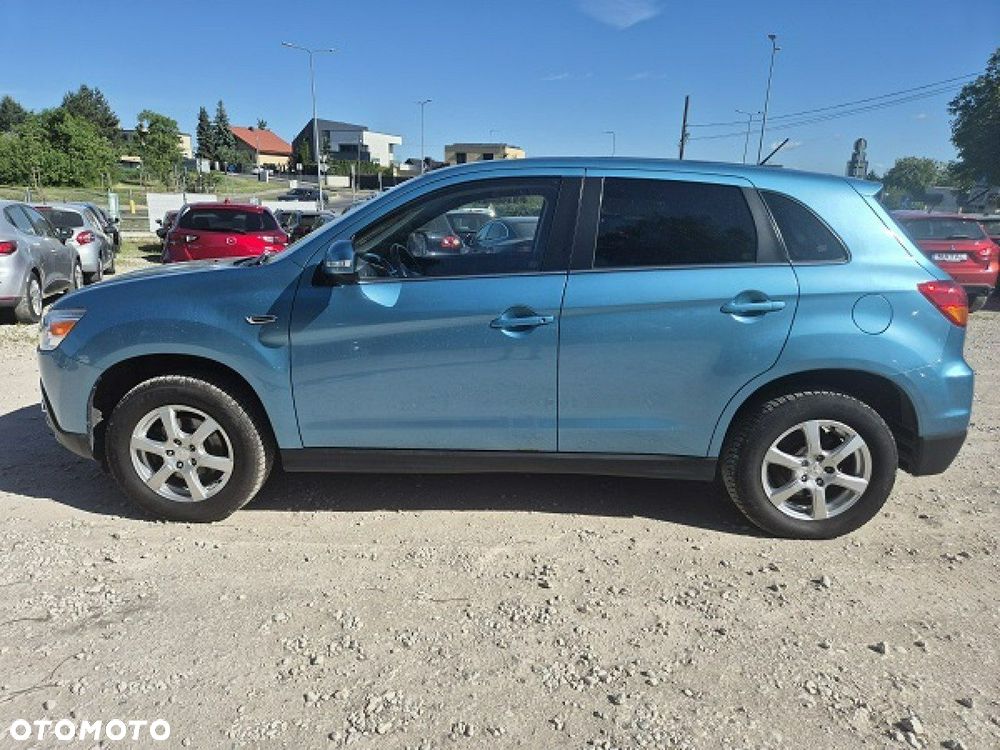 Mitsubishi ASX - 10