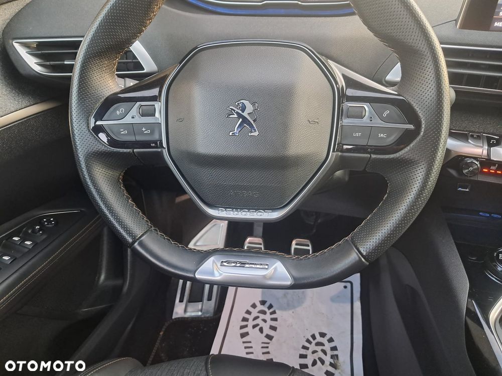 Peugeot 3008 1.2 PureTech GT S&S - 23