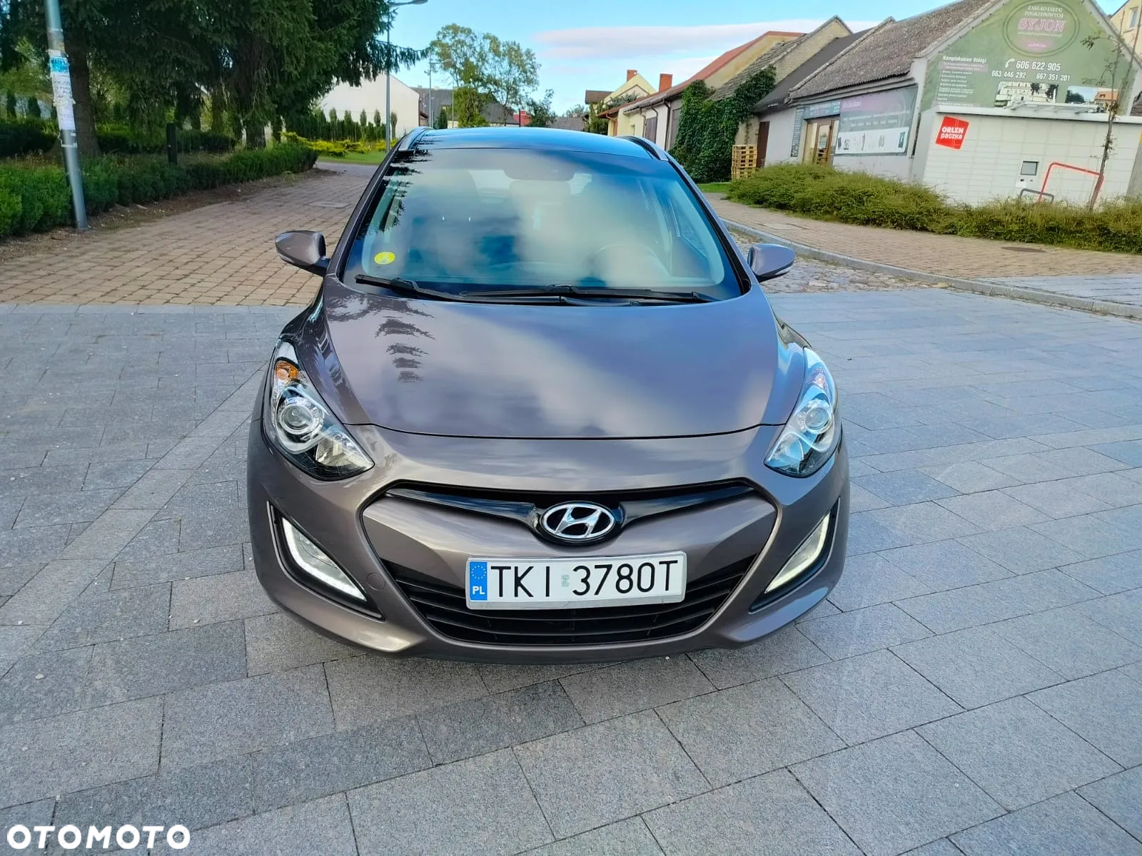 Hyundai i30 blue 1.6 CRDi Trend - 11