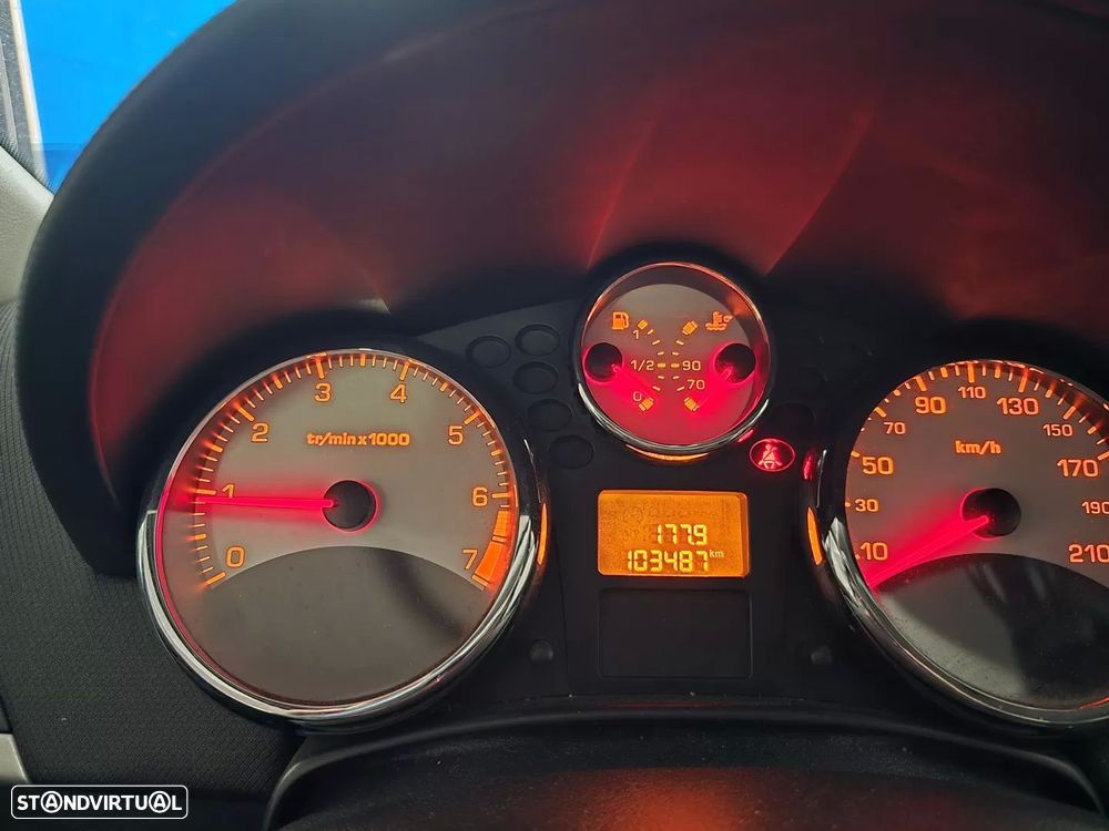 Peugeot 207 1.4 16V Active - 14