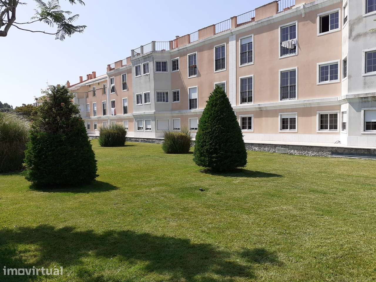 Apartamento T2 em Alapraia - Grande imagem: 4/18