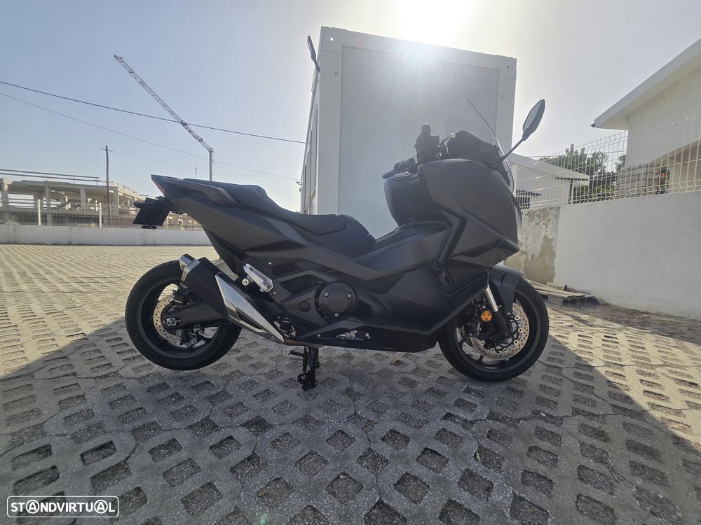 Honda Forza DCT 750 - 6