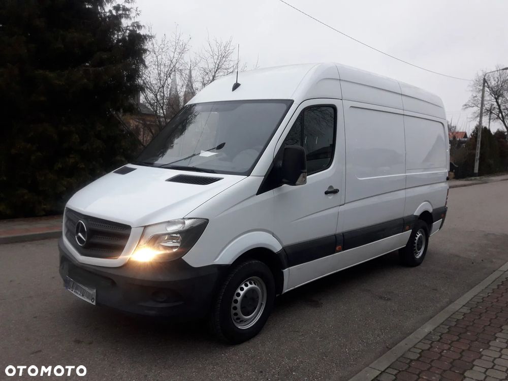 Mercedes-Benz Sprinter - 4