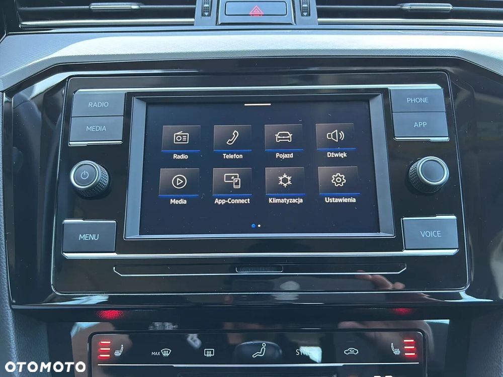 Volkswagen Passat Variant 1.5 TSI EVO Business - 28