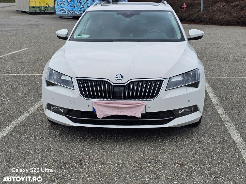 Skoda Superb 2.0 TDI DSG Laurin & Klement - 2