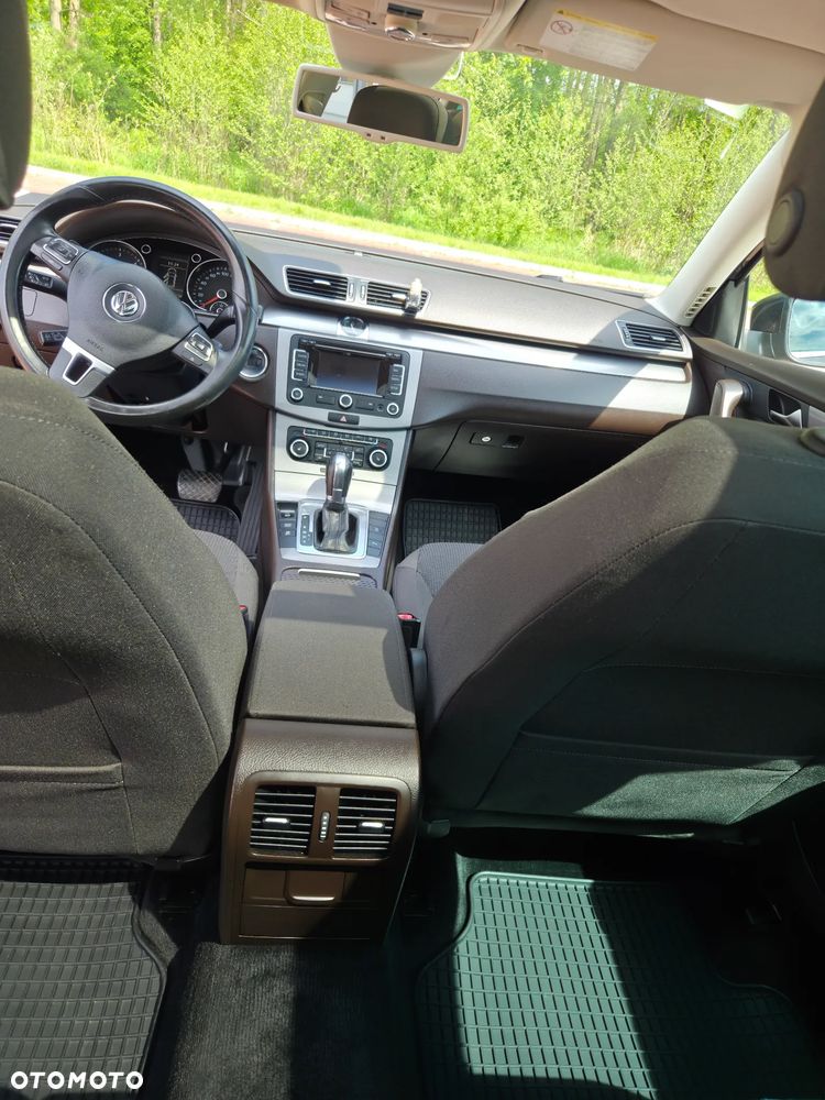 Volkswagen Passat 2.0 TDI Comfortline DSG - 7