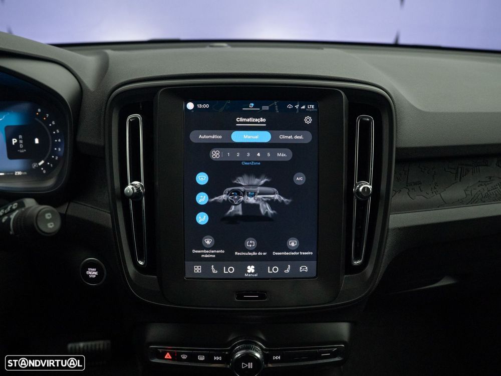 Volvo XC 40 - 29
