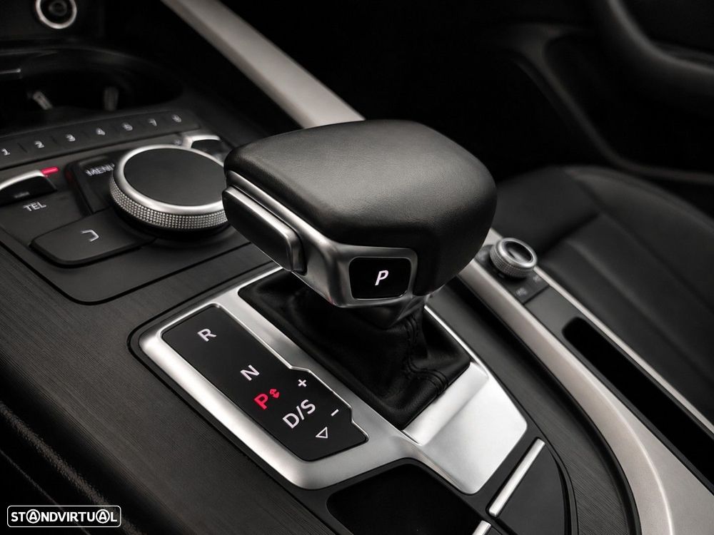 Audi A4 Avant 2.0 TDI Advance S tronic - 20
