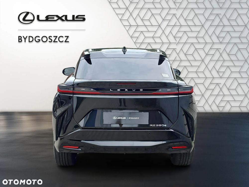 Lexus RZ - 5