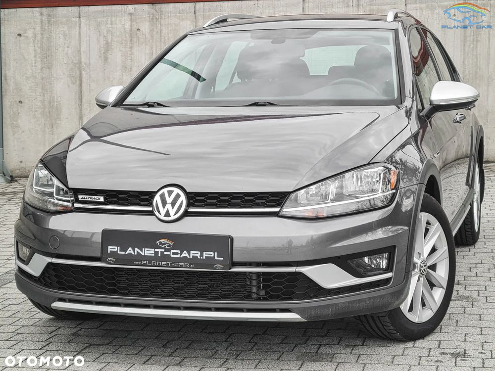 Volkswagen Golf - 1