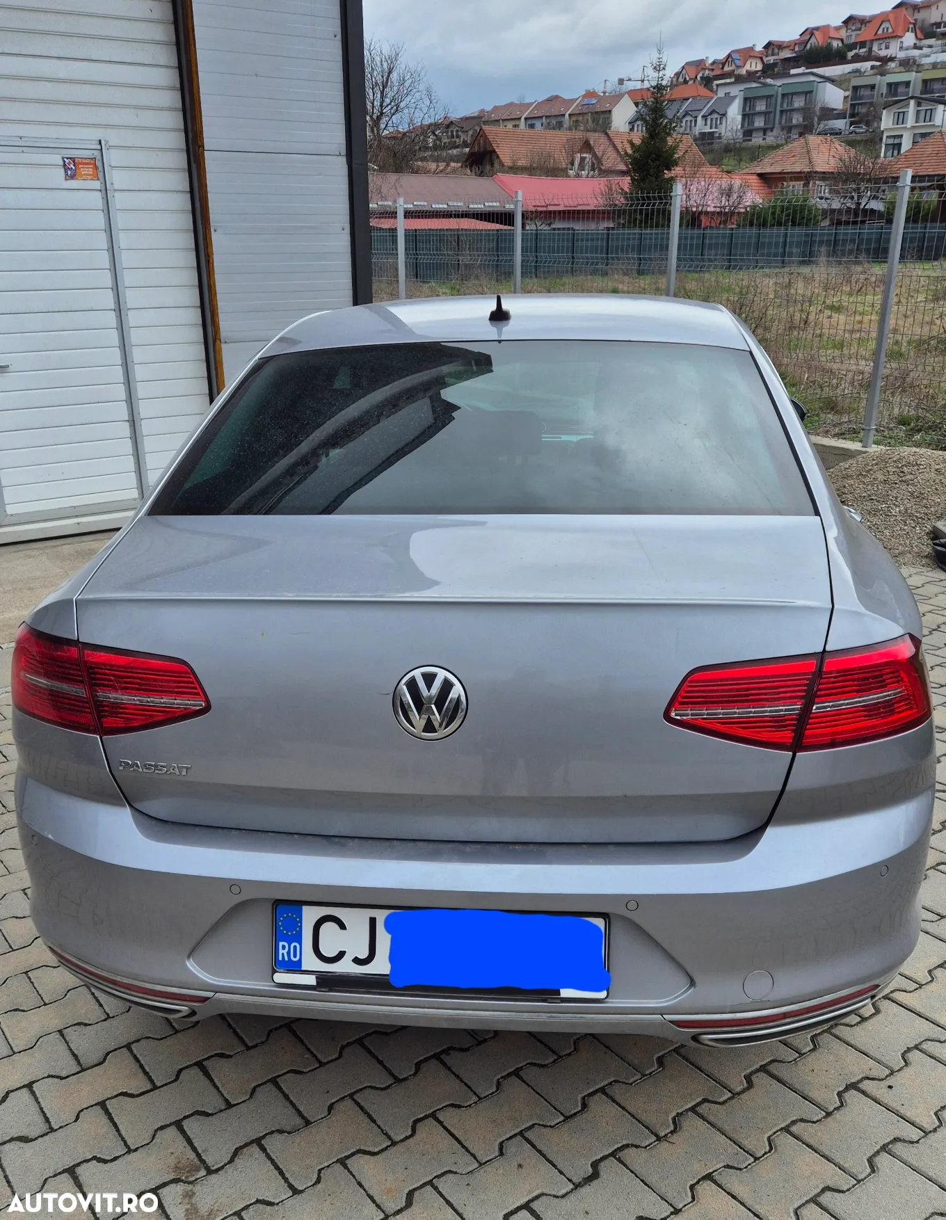 Volkswagen Passat 2.0 TDI DSG R Executive - 3