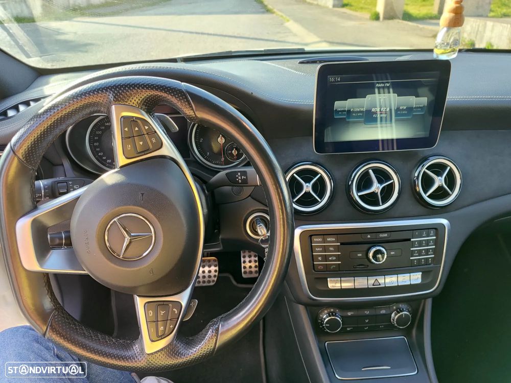 Mercedes-Benz CLA 220 d 7G-DCT AMG Line - 6