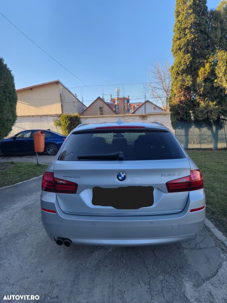 BMW Seria 5 520d Aut. Luxury Line - 12